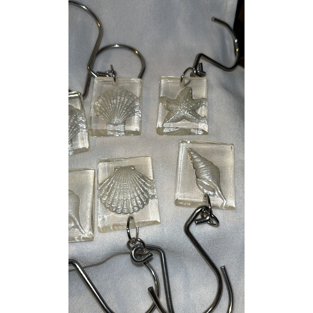 Lucite Etched Transparent Shell Shower Curtain Rings Ocean Seashore - Picture 5 of 9